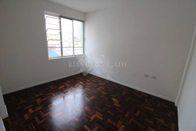 Apartamento à venda com 2 quartos, 84m² - Foto 4