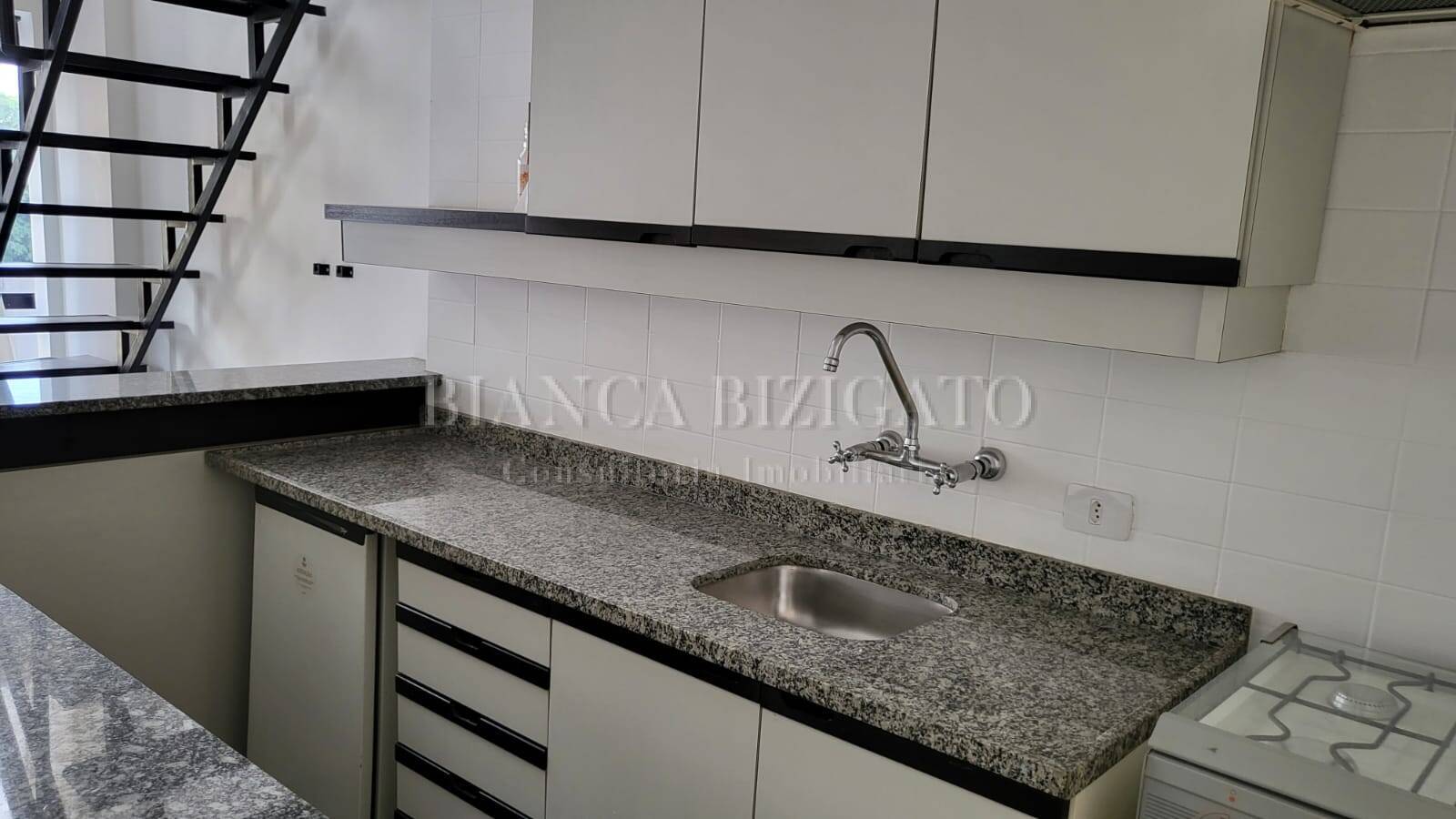 Apartamento à venda com 1 quarto, 47m² - Foto 6