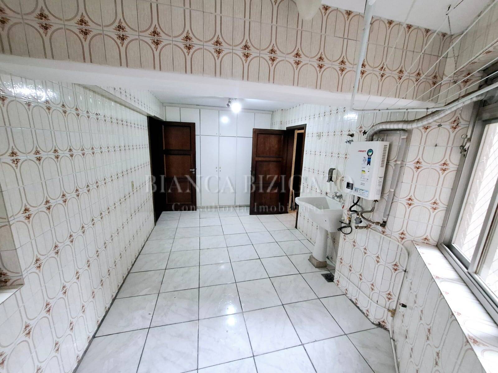 Apartamento à venda com 4 quartos, 337m² - Foto 17