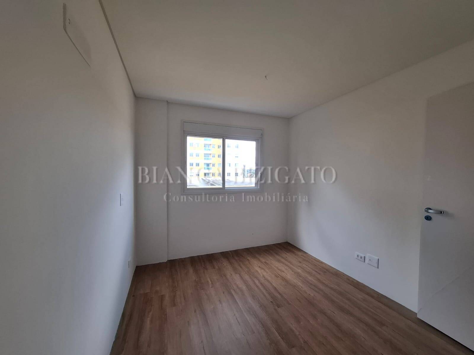 Apartamento à venda com 3 quartos, 87m² - Foto 15