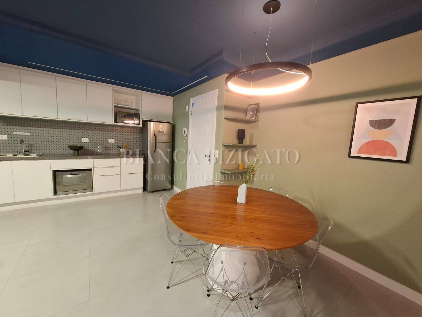 Apartamento à venda com 2 quartos, 72m² - Foto 3