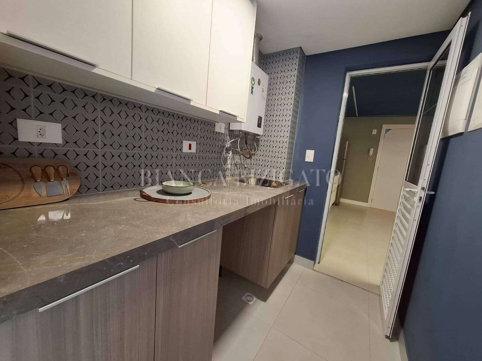 Apartamento à venda com 2 quartos, 72m² - Foto 15