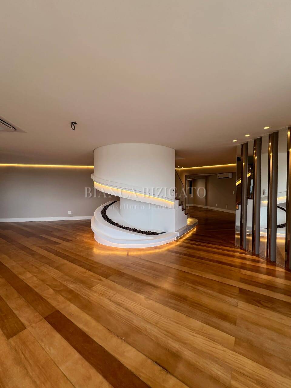 Cobertura à venda com 3 quartos, 548m² - Foto 17