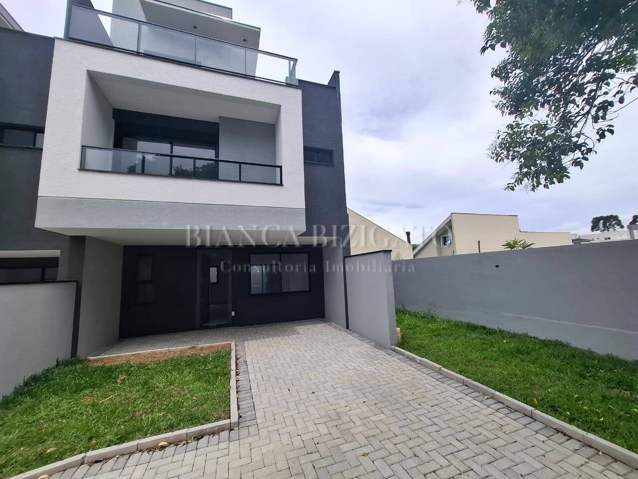 Casa de Condomínio à venda com 3 quartos, 159m² - Foto 1